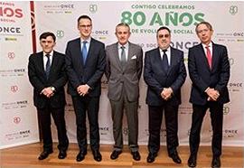 Varona (i) junto a Donoso