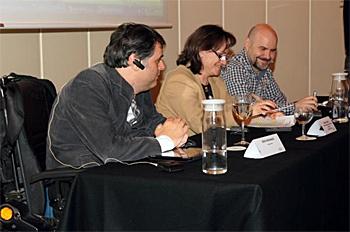 De iz. a dcha.: Jesús Hernández, Sabina Lobato y Luis Cayo Pérez Bueno