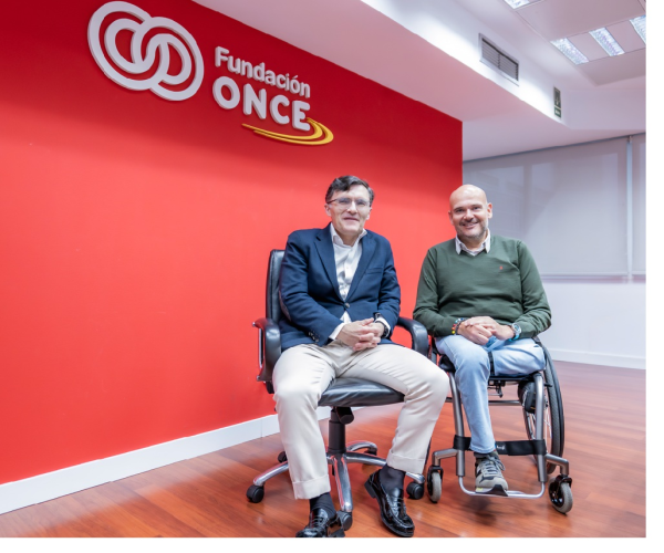 Foto de los firmantes.