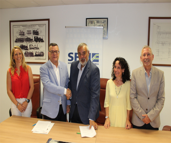 Momento de la firma